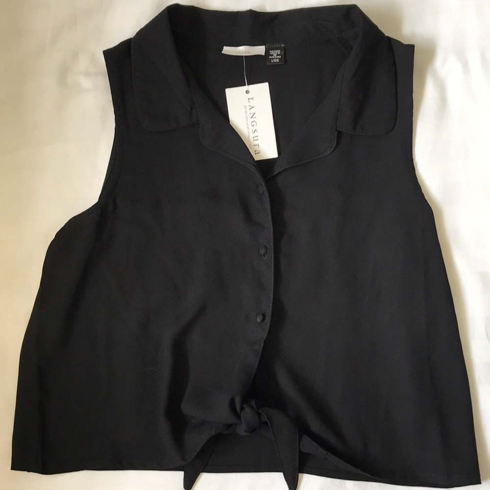 Cloth generous black sleeveless button front tie waist top NWT
